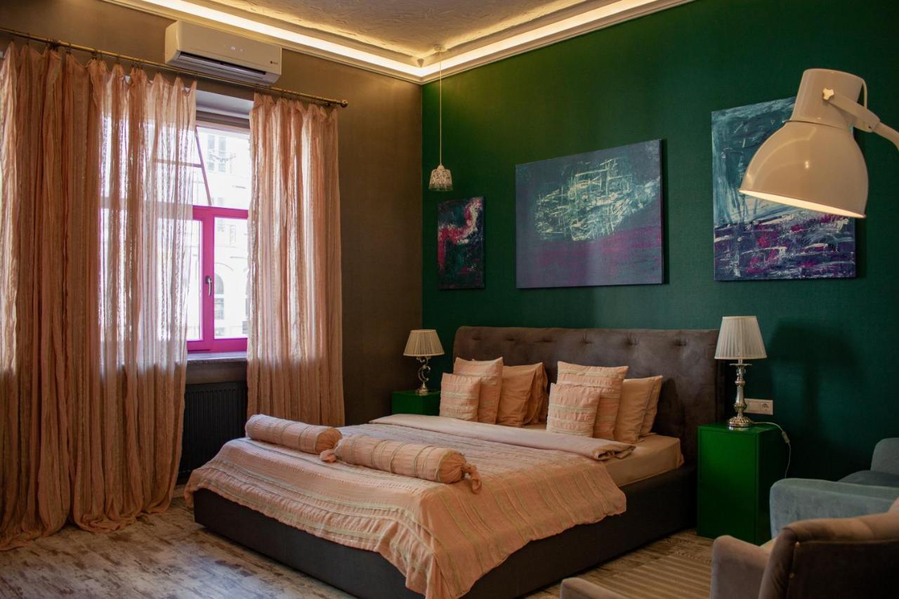 Manna Boutique Hotel (Adults Only) Kiev Ngoại thất bức ảnh