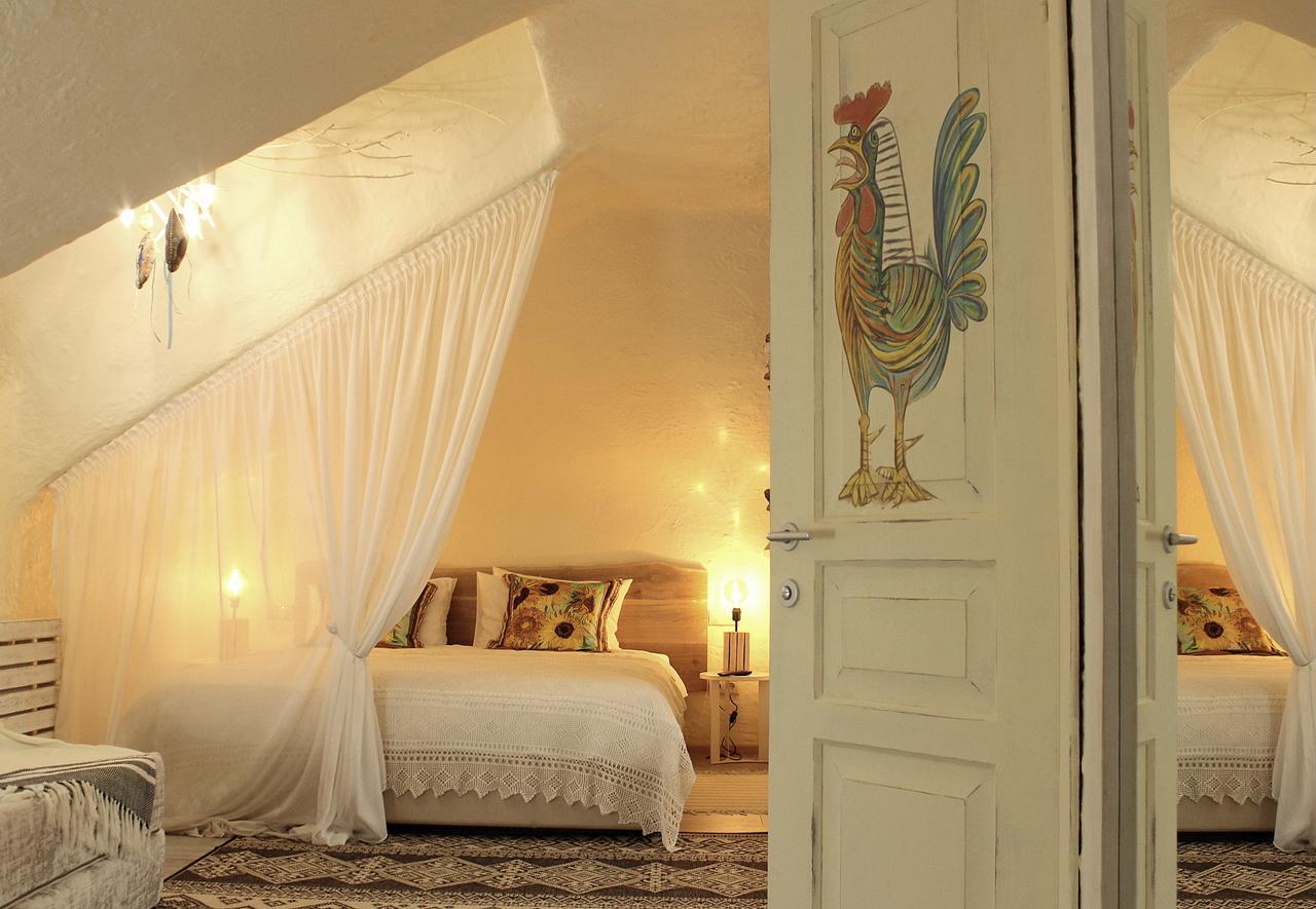 Manna Boutique Hotel (Adults Only) Kiev Ngoại thất bức ảnh